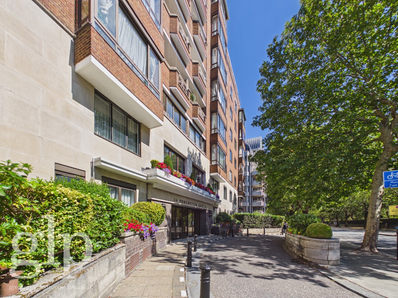 2 Bedroom Apartment, Porchester Gate, Hyde Park, W2