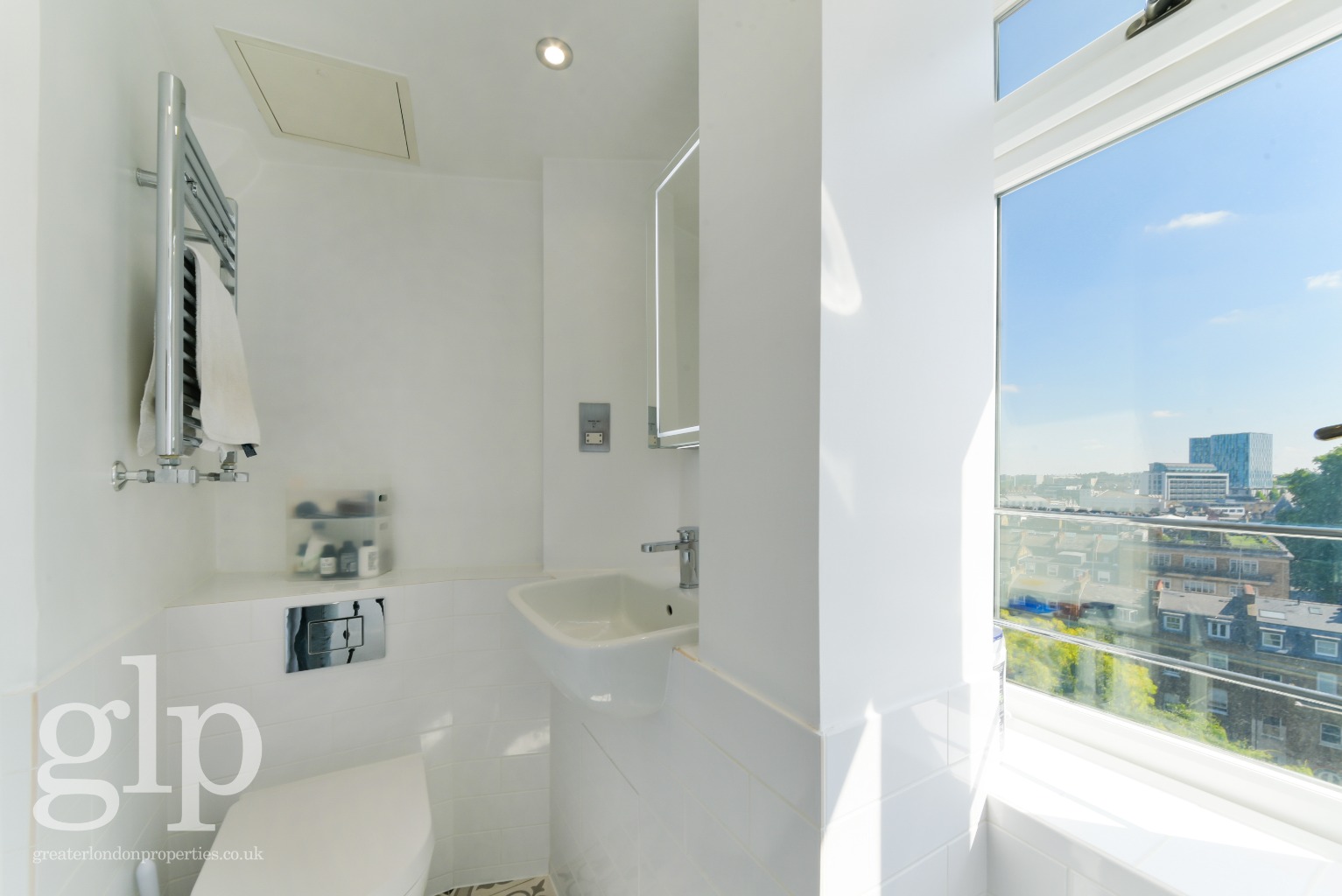 2 Bedroom Apartment, Queen Alexandra Mansions, Bloomsbury, WC1H