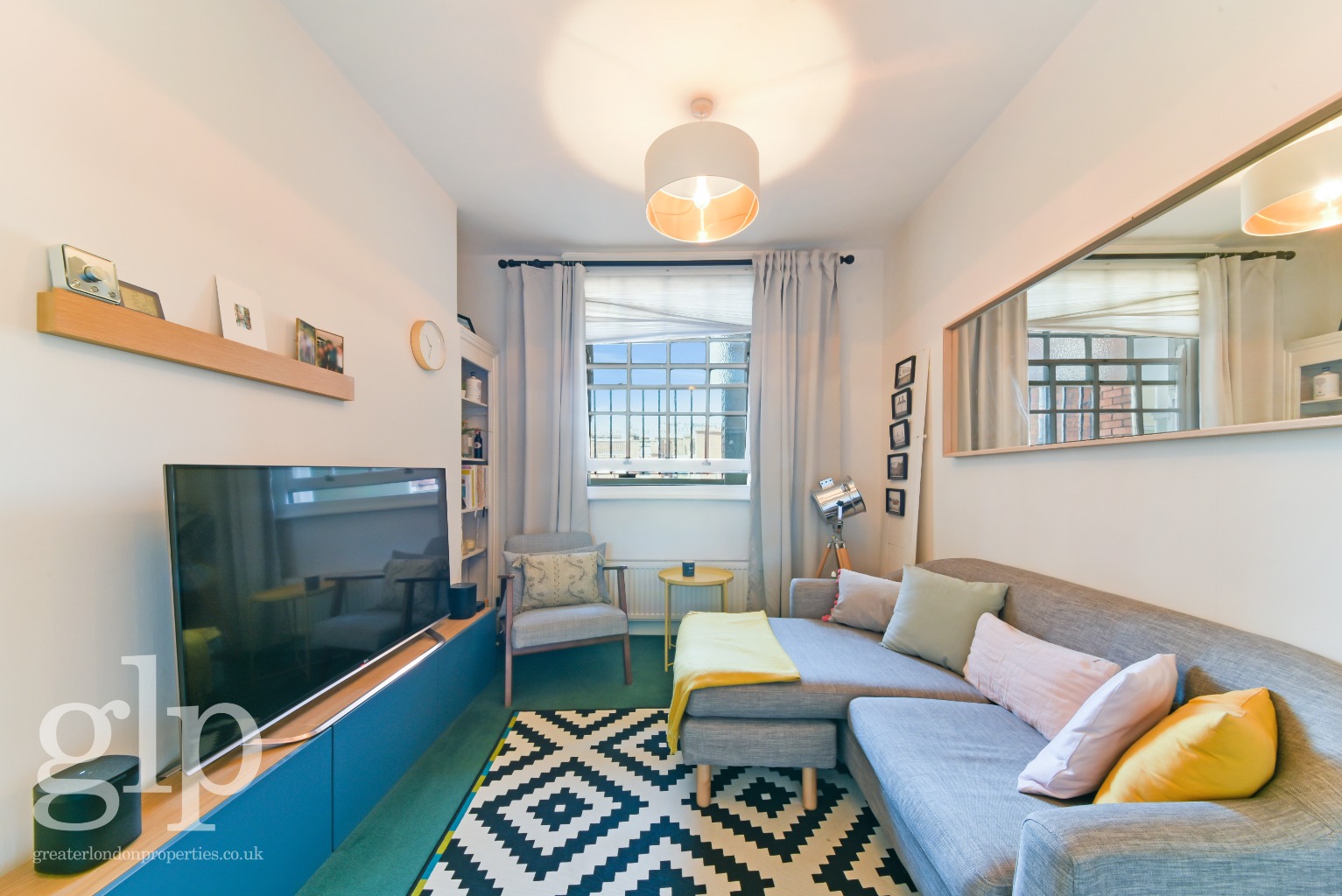 2 Bedroom Apartment, Queen Alexandra Mansions, Bloomsbury, WC1H