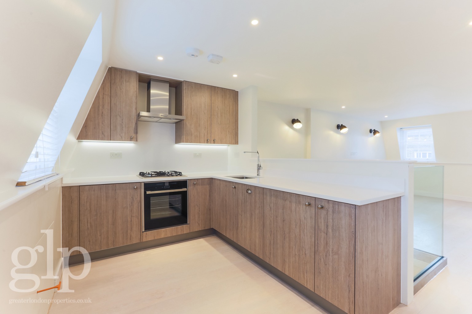 2 Bedroom Apartment, Gerrard Street, Soho, W1D