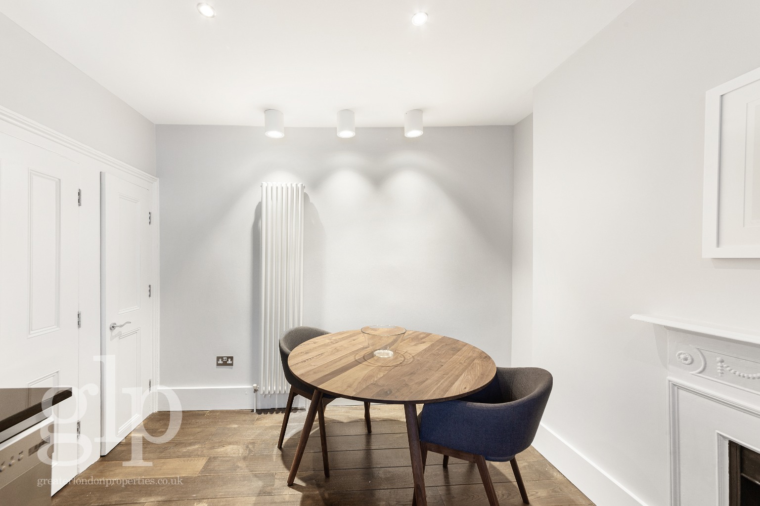 2 Bedroom Terraced, Barter Street, London, Greater London, WC1A 2AH