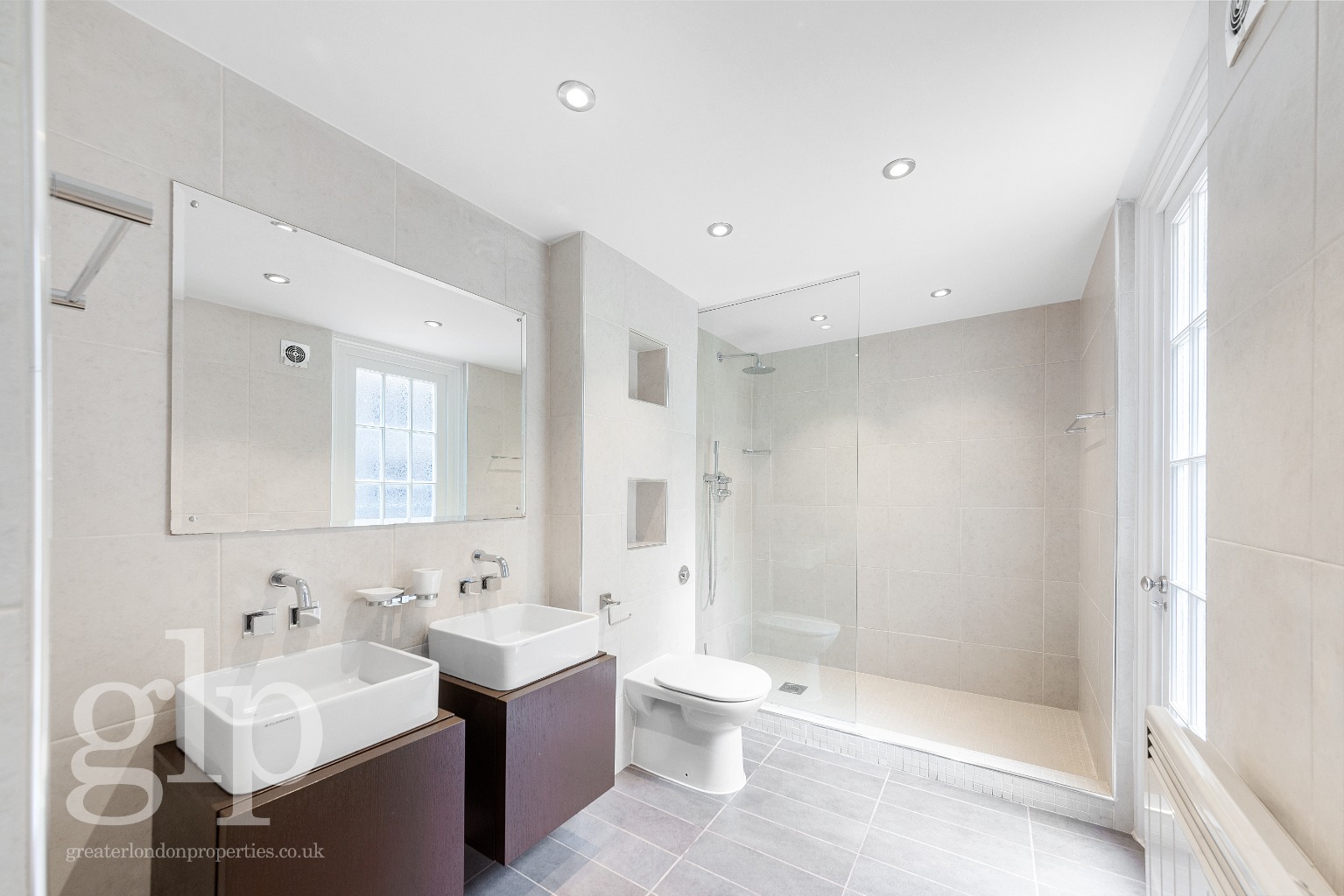 2 Bedroom Terraced, Barter Street, London, Greater London, WC1A 2AH