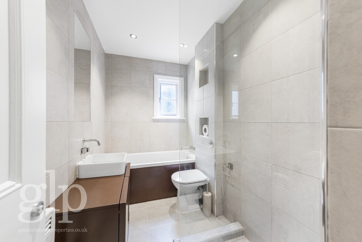 2 Bedroom Terraced, Barter Street, London, Greater London, WC1A 2AH