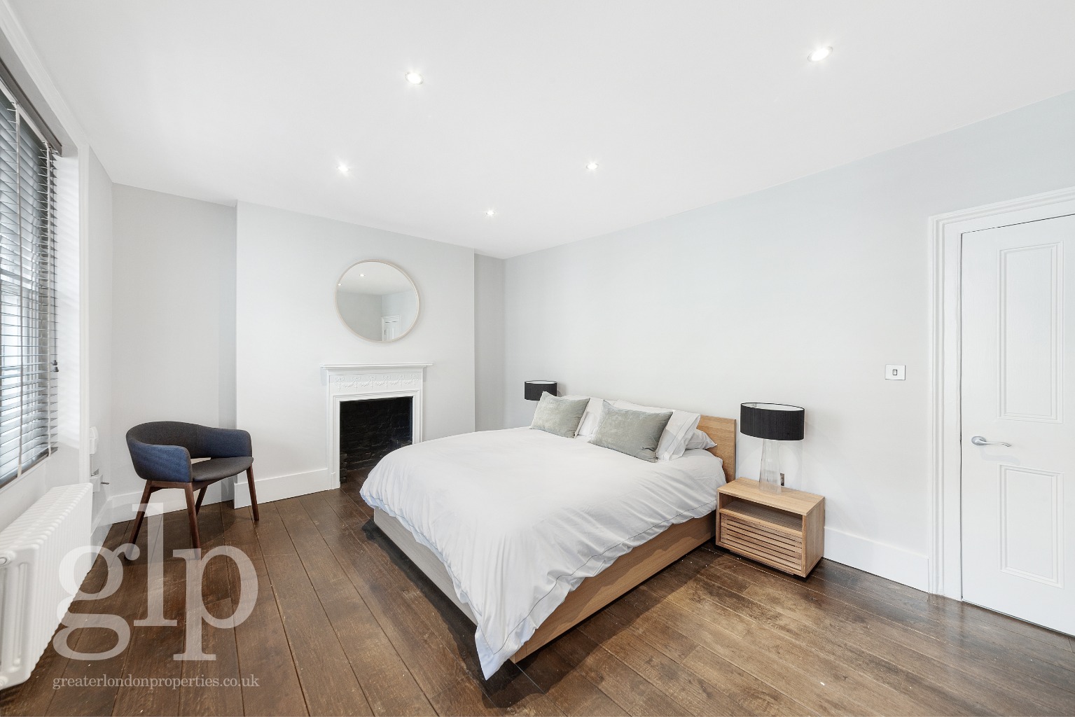 2 Bedroom Terraced, Barter Street, London, Greater London, WC1A 2AH