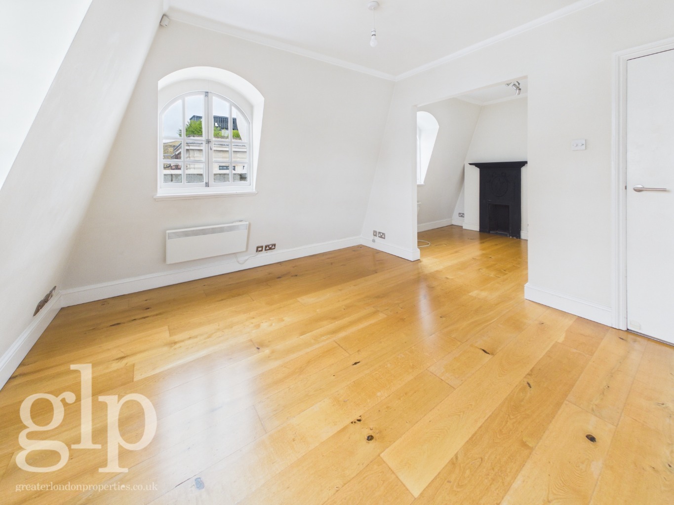 2 Bedroom Apartment, Long Acre, Covent Garden, WC2E