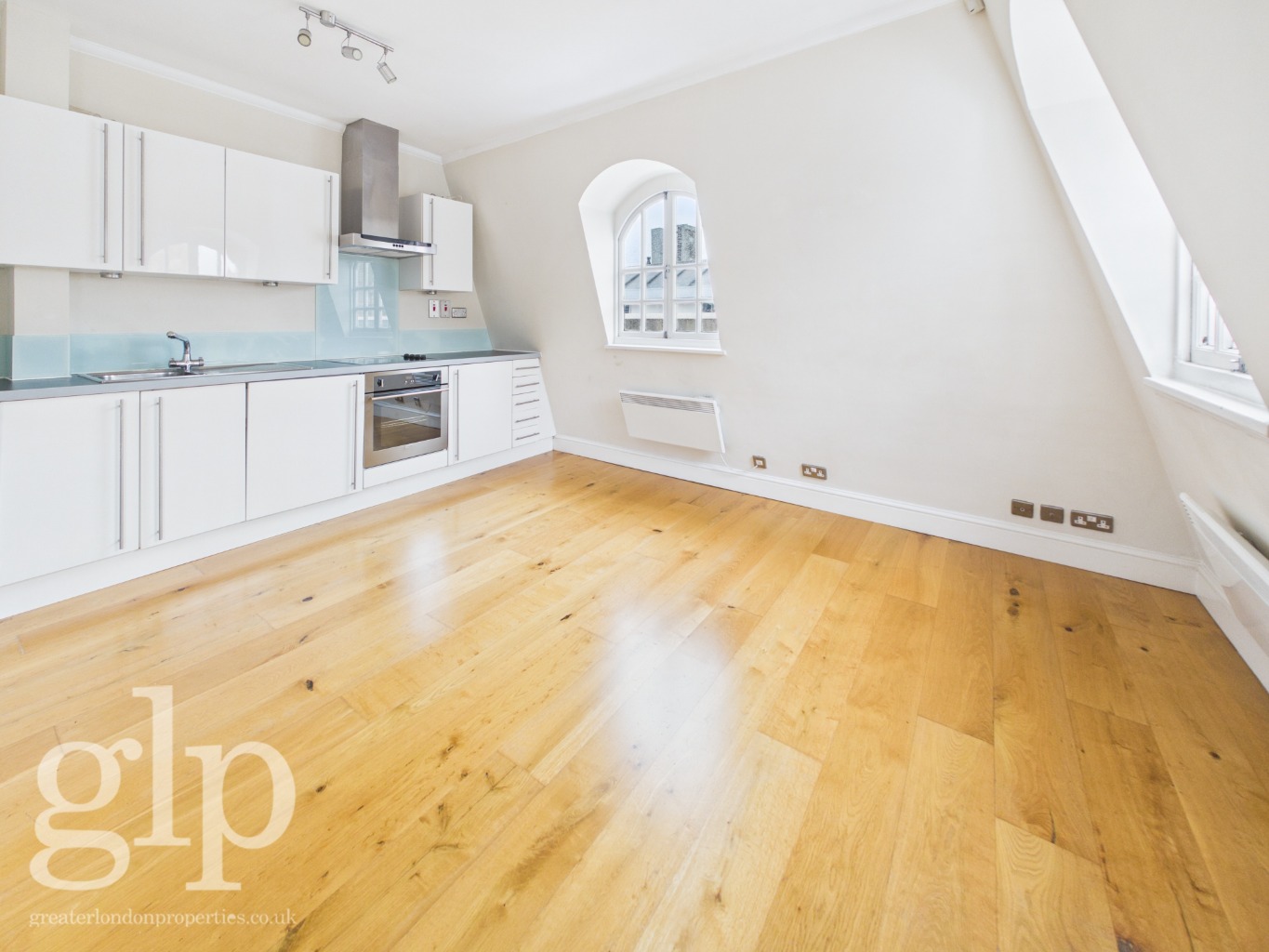 2 Bedroom Apartment, Long Acre, Covent Garden, WC2E