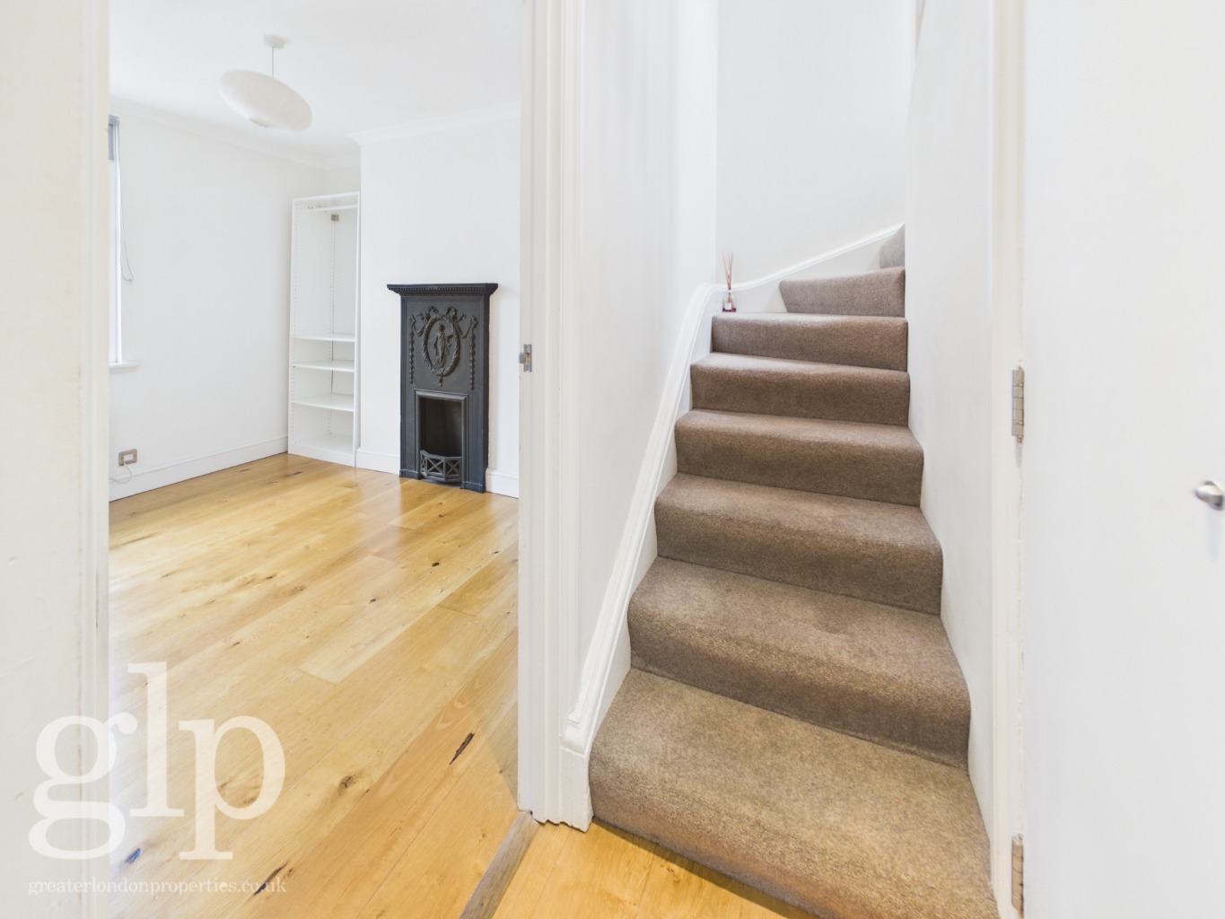 2 Bedroom Apartment, Long Acre, Covent Garden, WC2E
