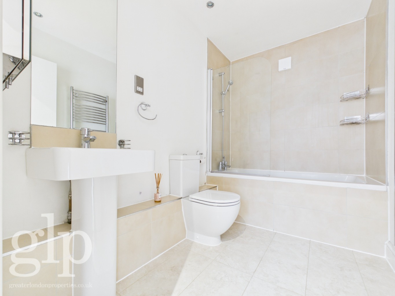 2 Bedroom Apartment, Long Acre, Covent Garden, WC2E
