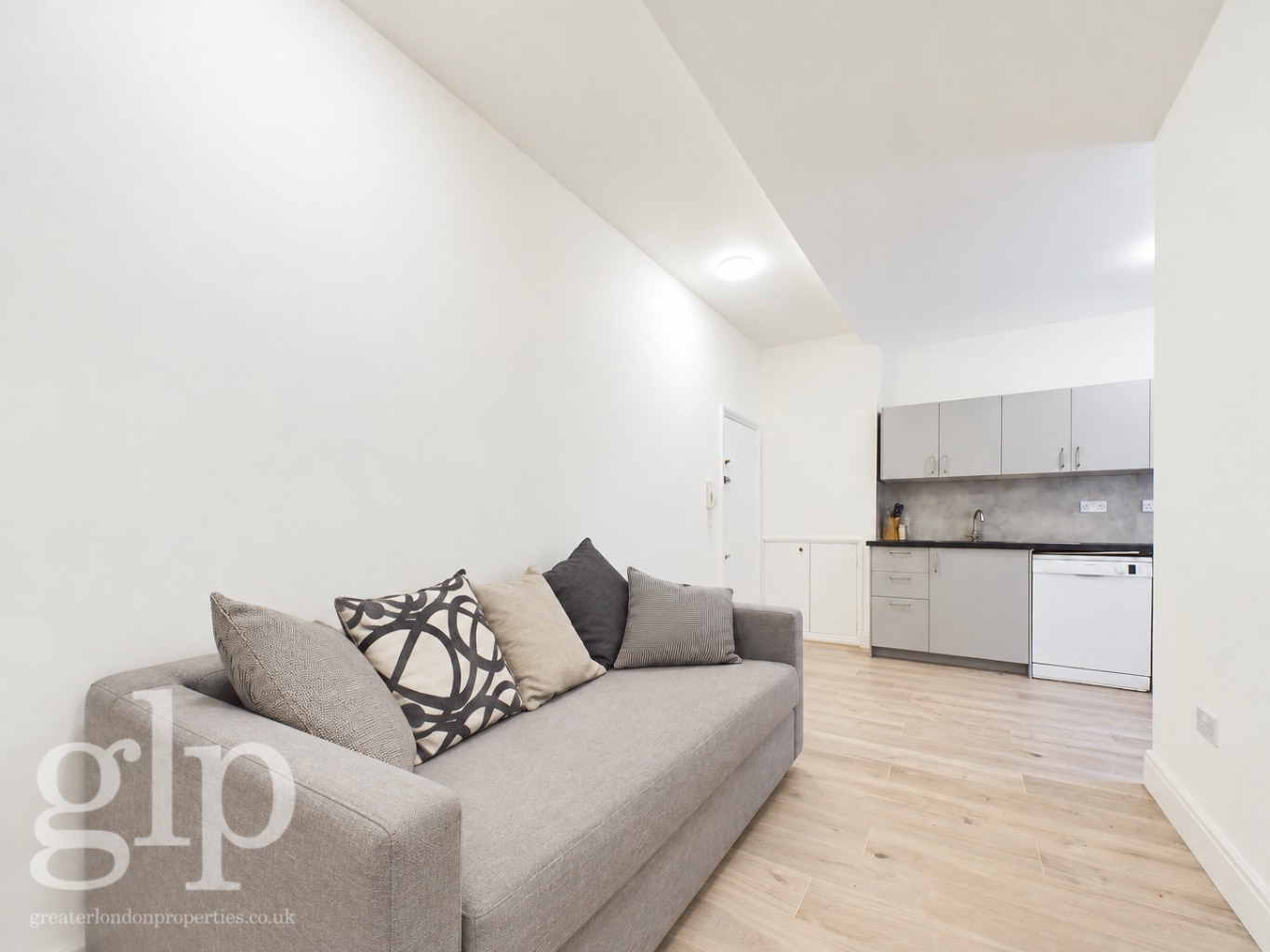 2 Bedroom Apartment, Kings Cross Road, Kings Cross, WC1X