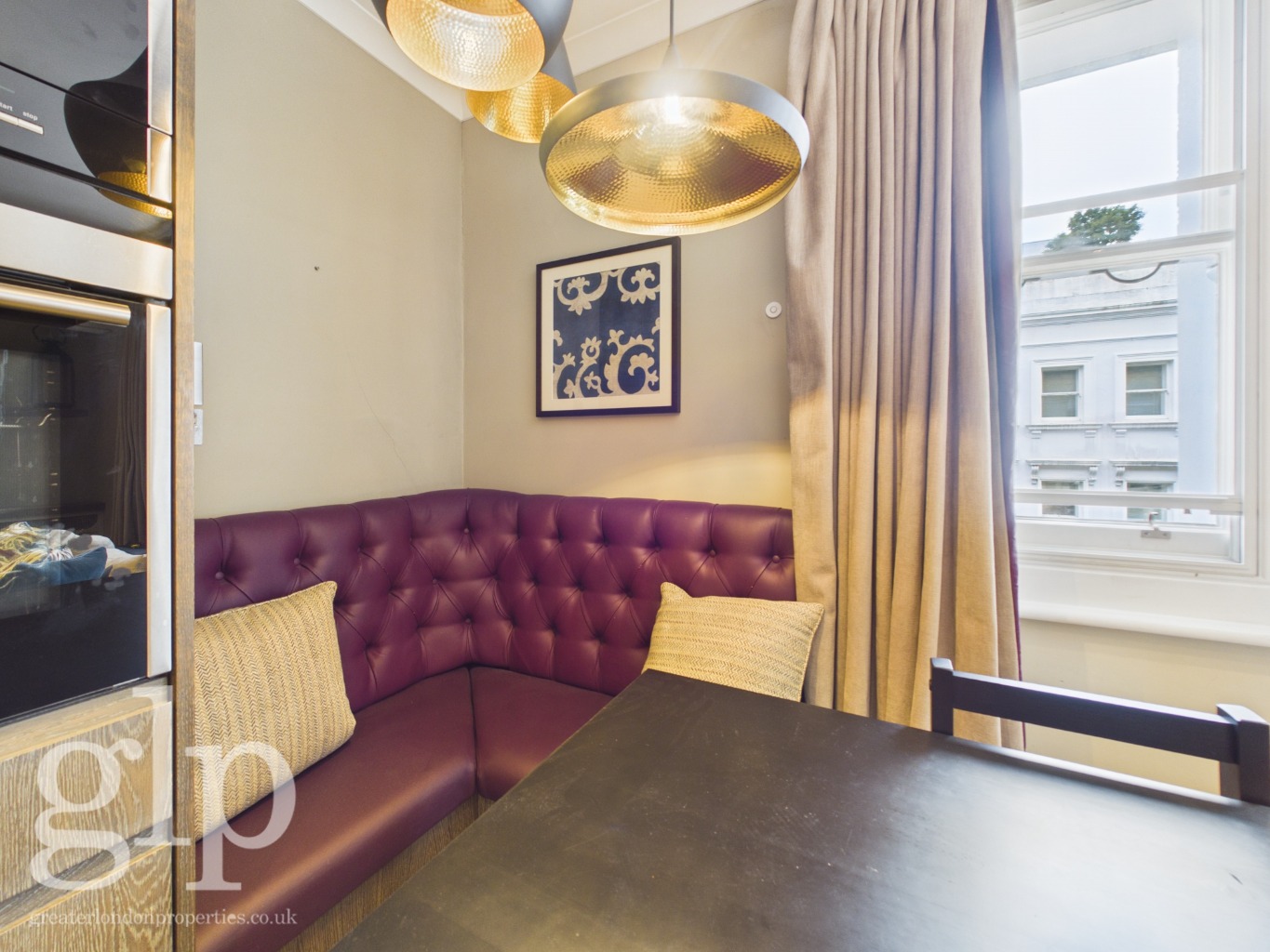 1 Bedroom Apartment, King Street, Covent Garden, WC2E