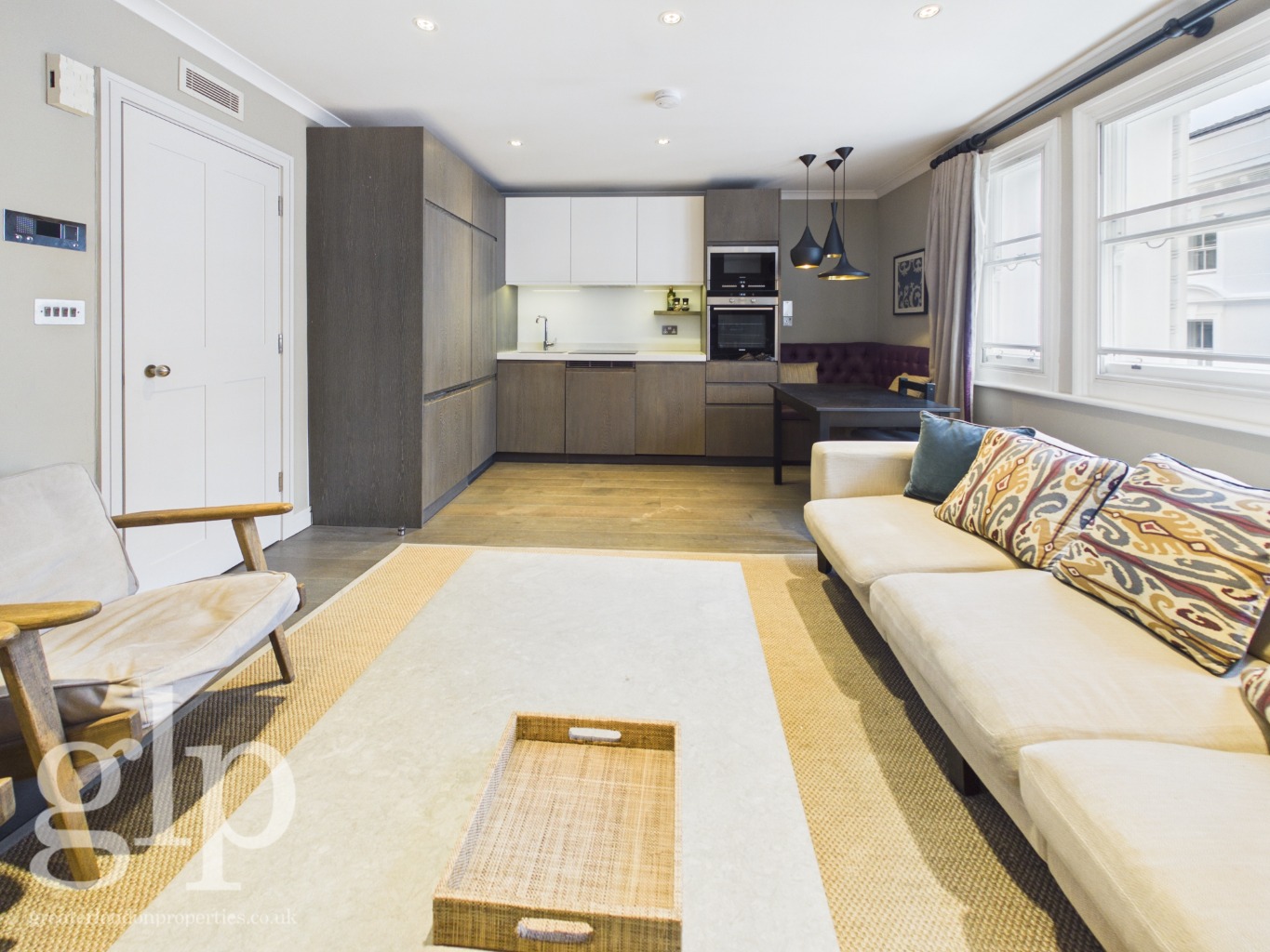 1 Bedroom Apartment, King Street, Covent Garden, WC2E