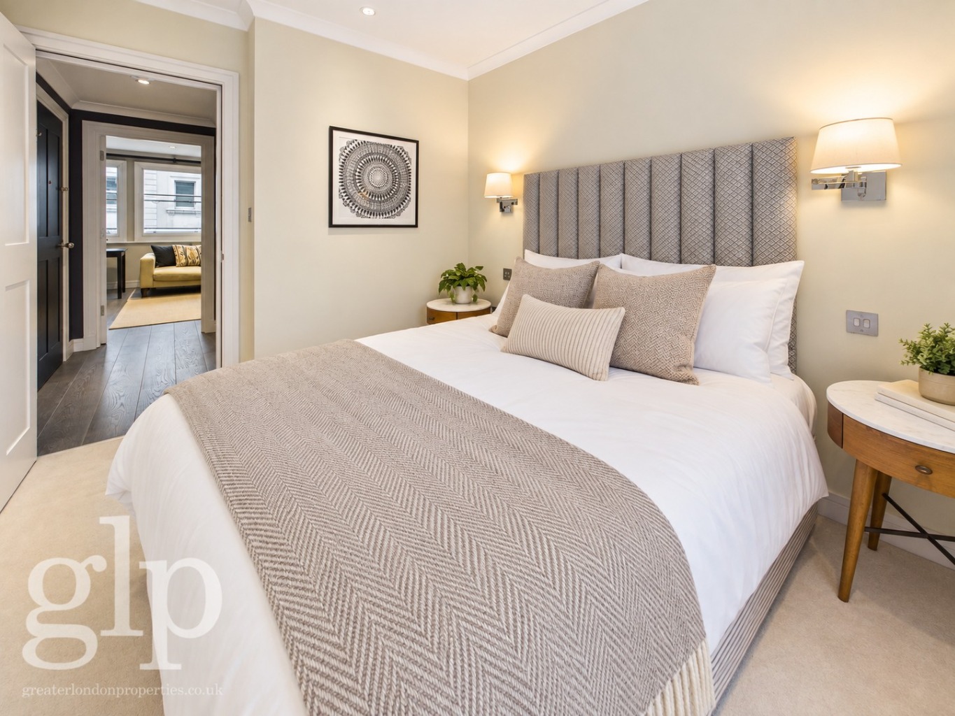 1 Bedroom Apartment, King Street, Covent Garden, WC2E