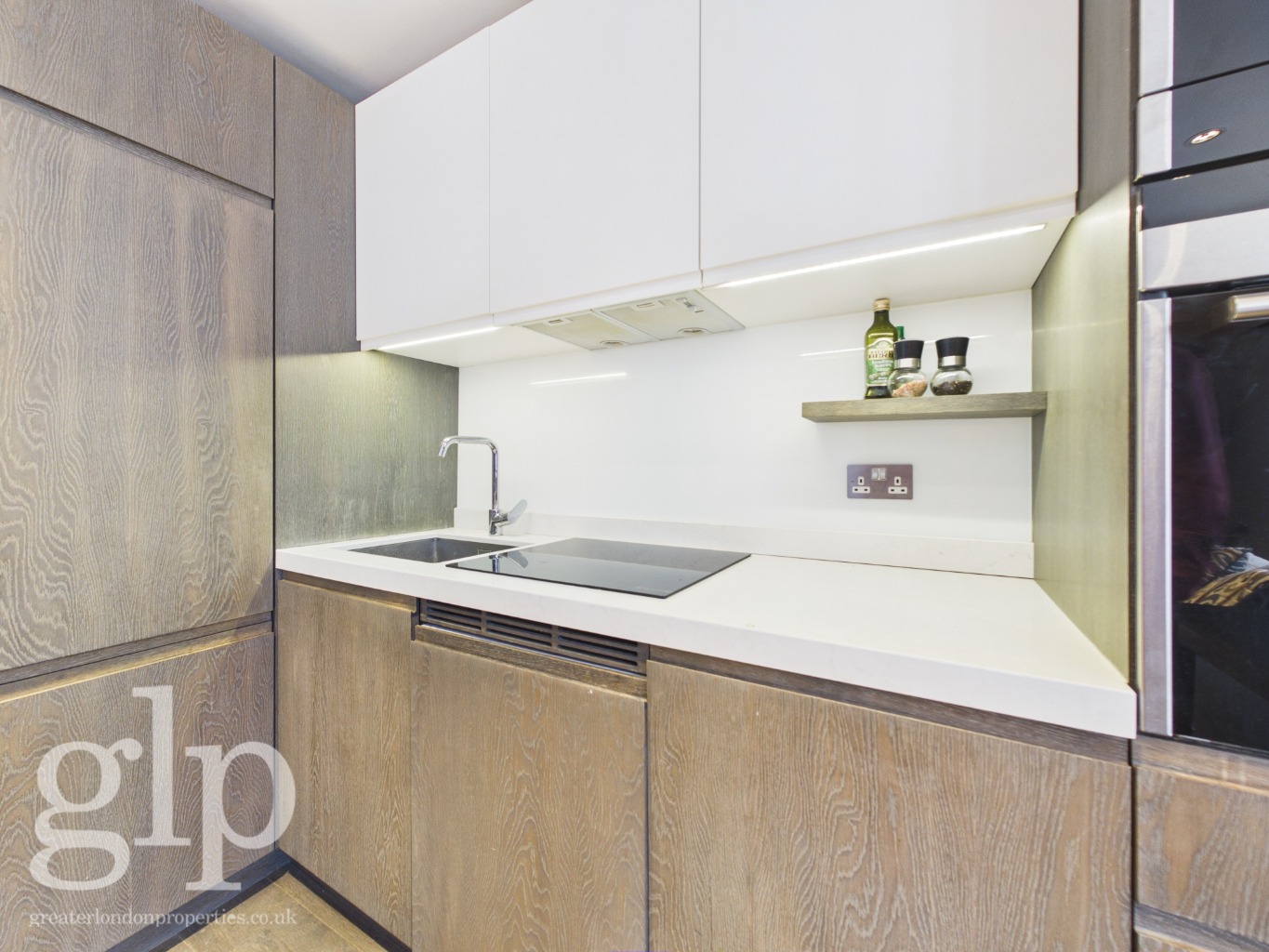 1 Bedroom Apartment, King Street, Covent Garden, WC2E