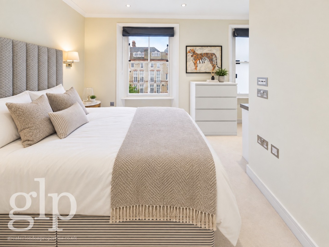 1 Bedroom Apartment, King Street, Covent Garden, WC2E
