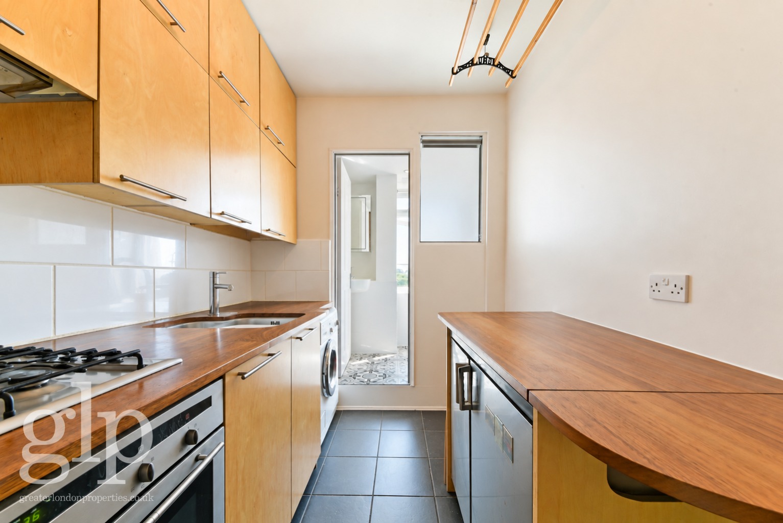 2 Bedroom Apartment, Queen Alexandra Mansions, Bloomsbury, WC1H