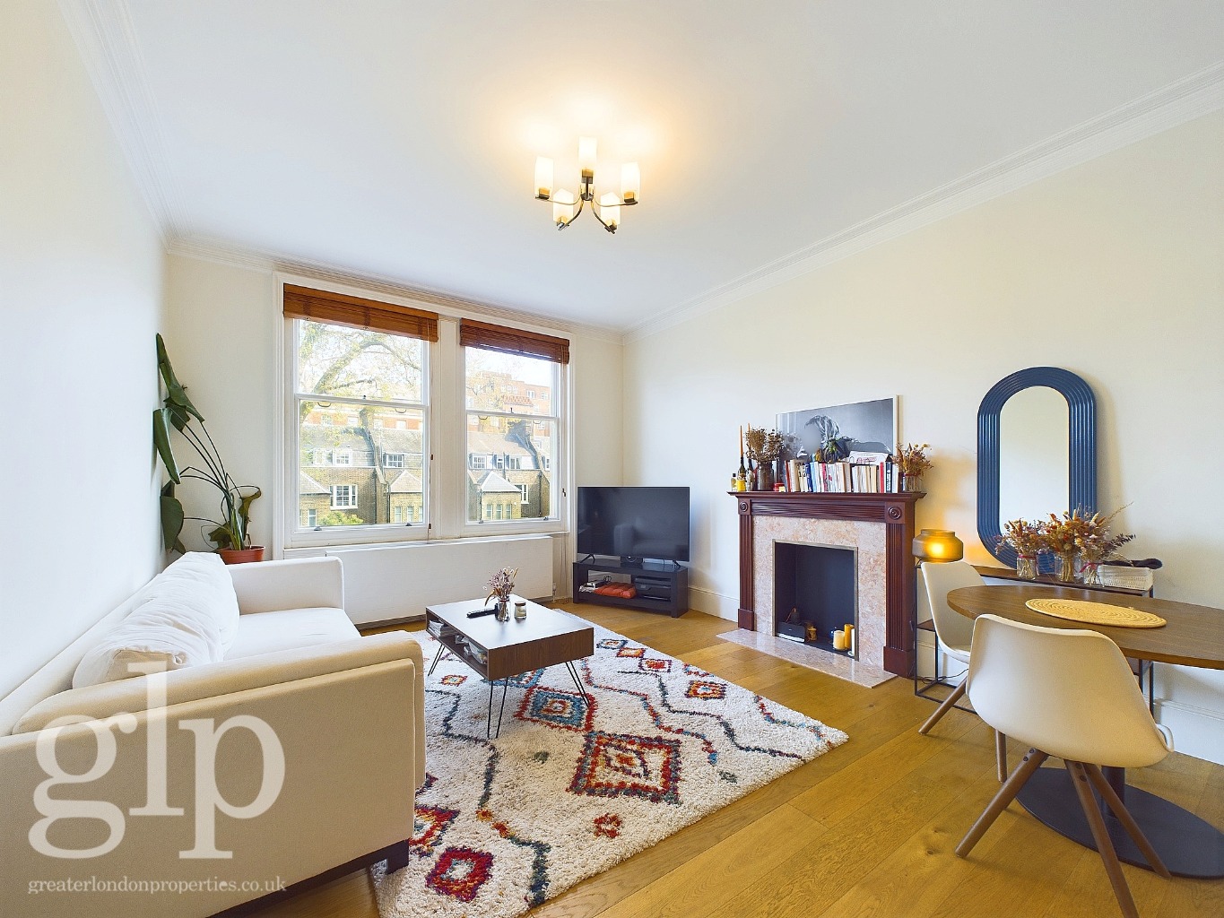 2 Bedroom Apartment, Ridgmount Gardens, Bloomsbury, WC1E