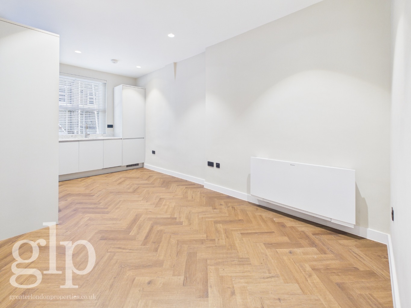 1 Bedroom Apartment, Store Street, Bloomsbury, WC1E